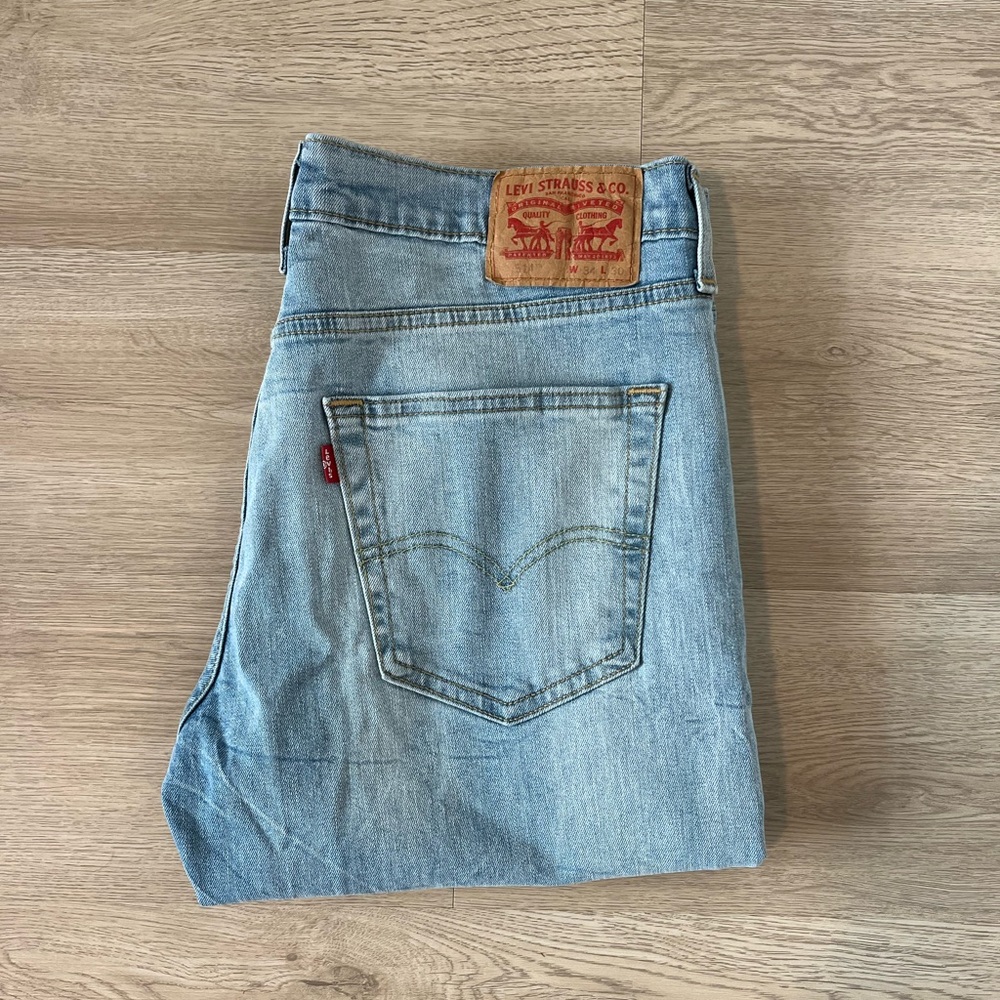Levi's 514 Men's Jeans 34x30 Blue Light Wash, Straight Leg, Classic Fit